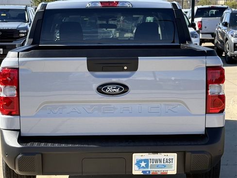 New 2025 Ford Maverick XL w/ Equipment Group 101A image 30