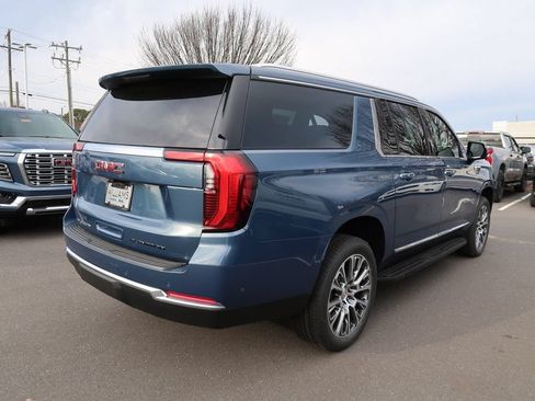 New 2026 GMC Yukon XL Elevation w/ LPO, Floor Liner Package AWD/4WD image 6