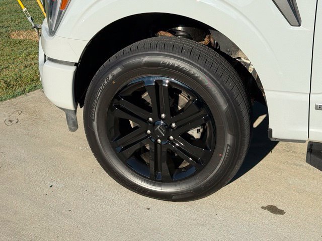 Used 2023 Ford F150 Lariat w/ Equipment Group 502A High AWD/4WD image 6