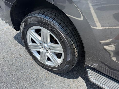 Used 2019 Ford Expedition XLT RWD image 11
