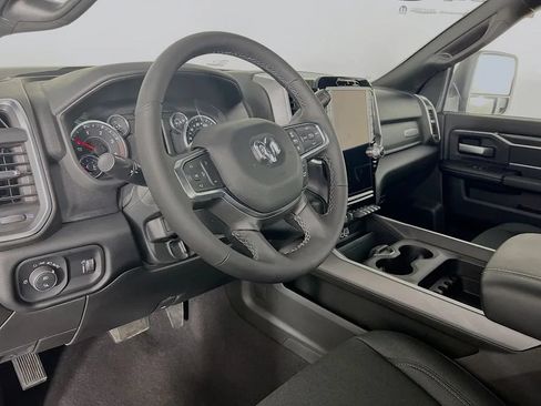 Used 2025 RAM 2500 Big Horn AWD/4WD image 10