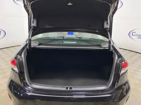 Used 2023 Toyota Corolla LE image 6