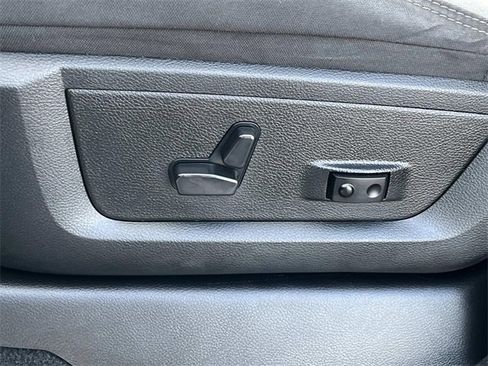 Used 2024 RAM 3500 Big Horn image 31