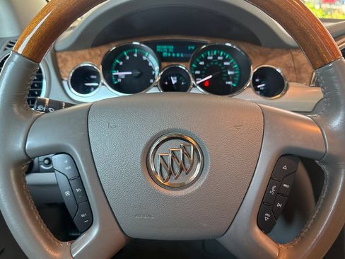 Used 2012 Buick Enclave Premium AWD/4WD image 25
