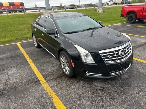 Used 2013 Cadillac XTS Luxury w/ Driver Awareness Package AWD/4WD image 3