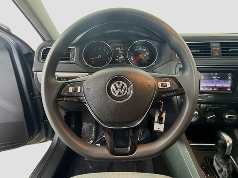 Used 2018 Volkswagen Jetta S FWD image 13