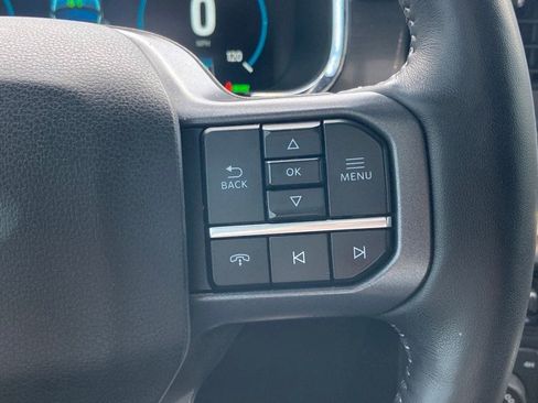 Used 2022 Ford F150 Lariat w/ Equipment Group 502A High AWD/4WD image 20