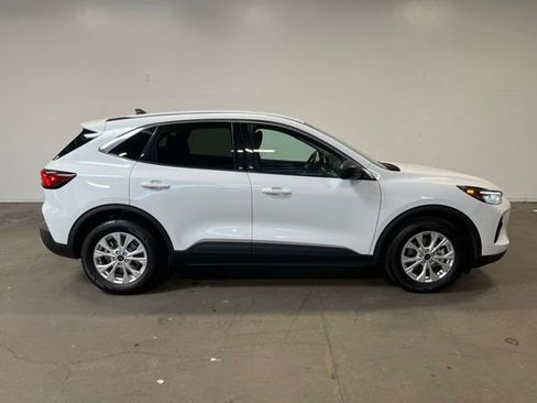 Used 2024 Ford Escape Active FWD image 2