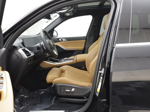 Used 2024 BMW X5 xDrive40i AWD/4WD image 5
