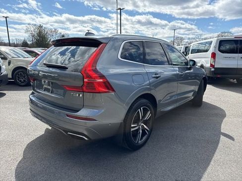 Used 2019 Volvo XC60 T5 R-Design image 4