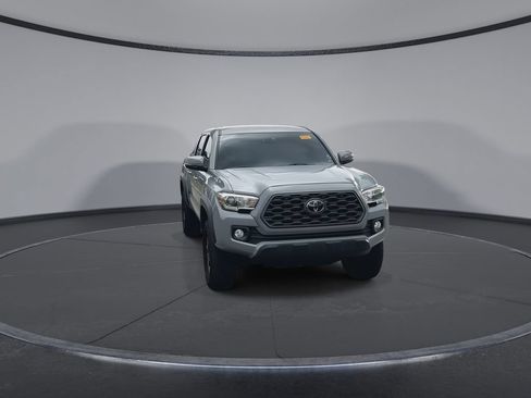 Used 2021 Toyota Tacoma TRD Off-Road RWD image 3
