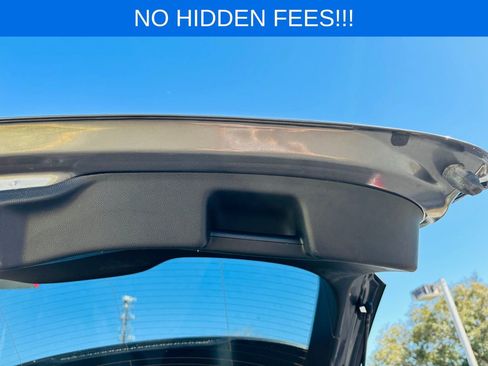 Used 2023 Ford Edge SEL image 15