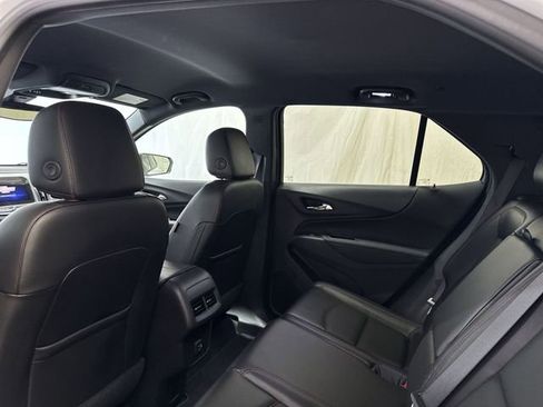 Used 2022 Chevrolet Equinox RS w/ RS Leather Package FWD image 13