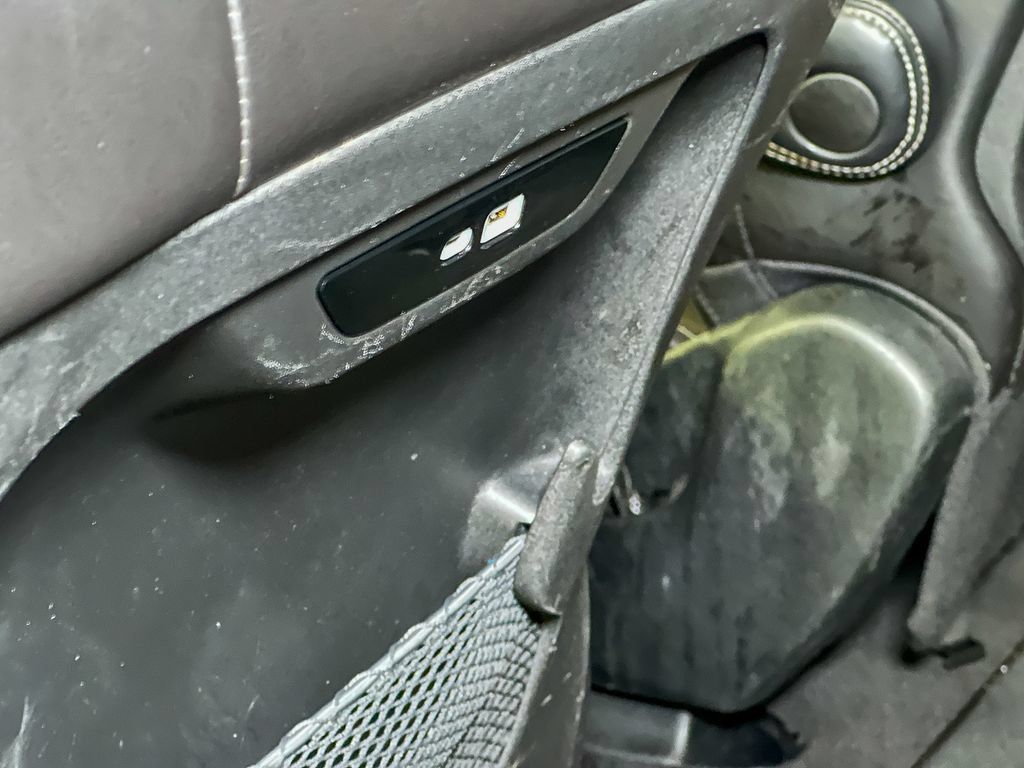 Used 2024 Chrysler Pacifica Touring-L FWD image 26