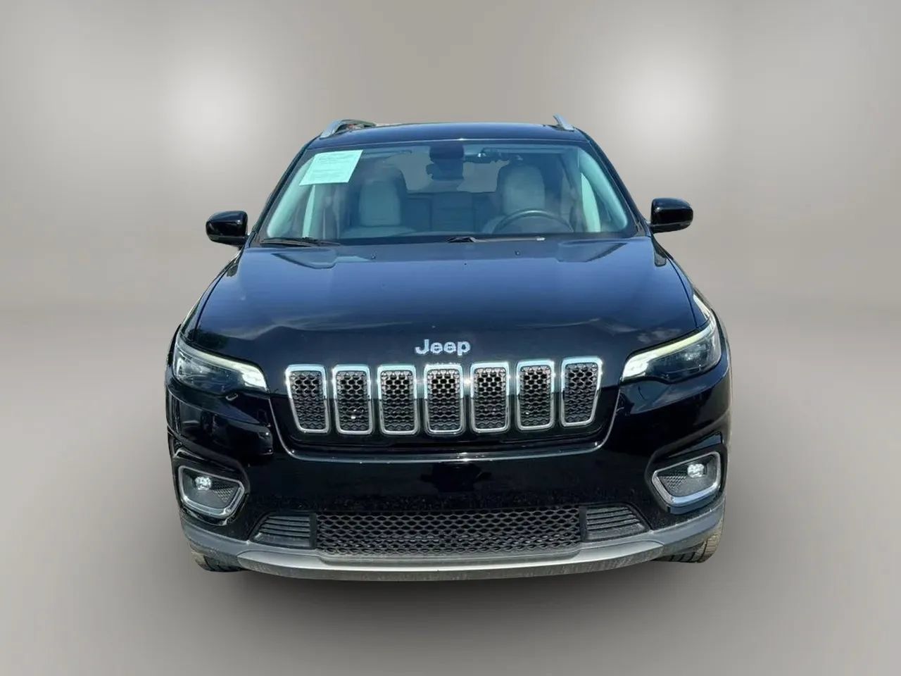 Used 2019 Jeep Cherokee Limited w/ Luxury Group AWD/4WD image 2