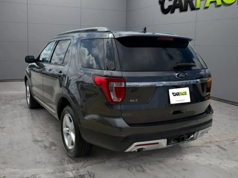 Used 2017 Ford Explorer XLT AWD/4WD image 42