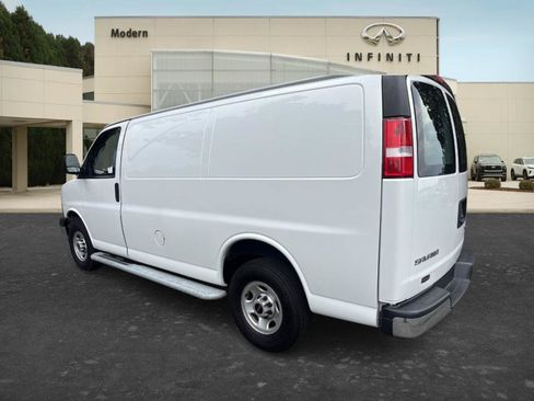 Used 2023 GMC Savana 2500 w/ Driver Convenience Package RWD image 6