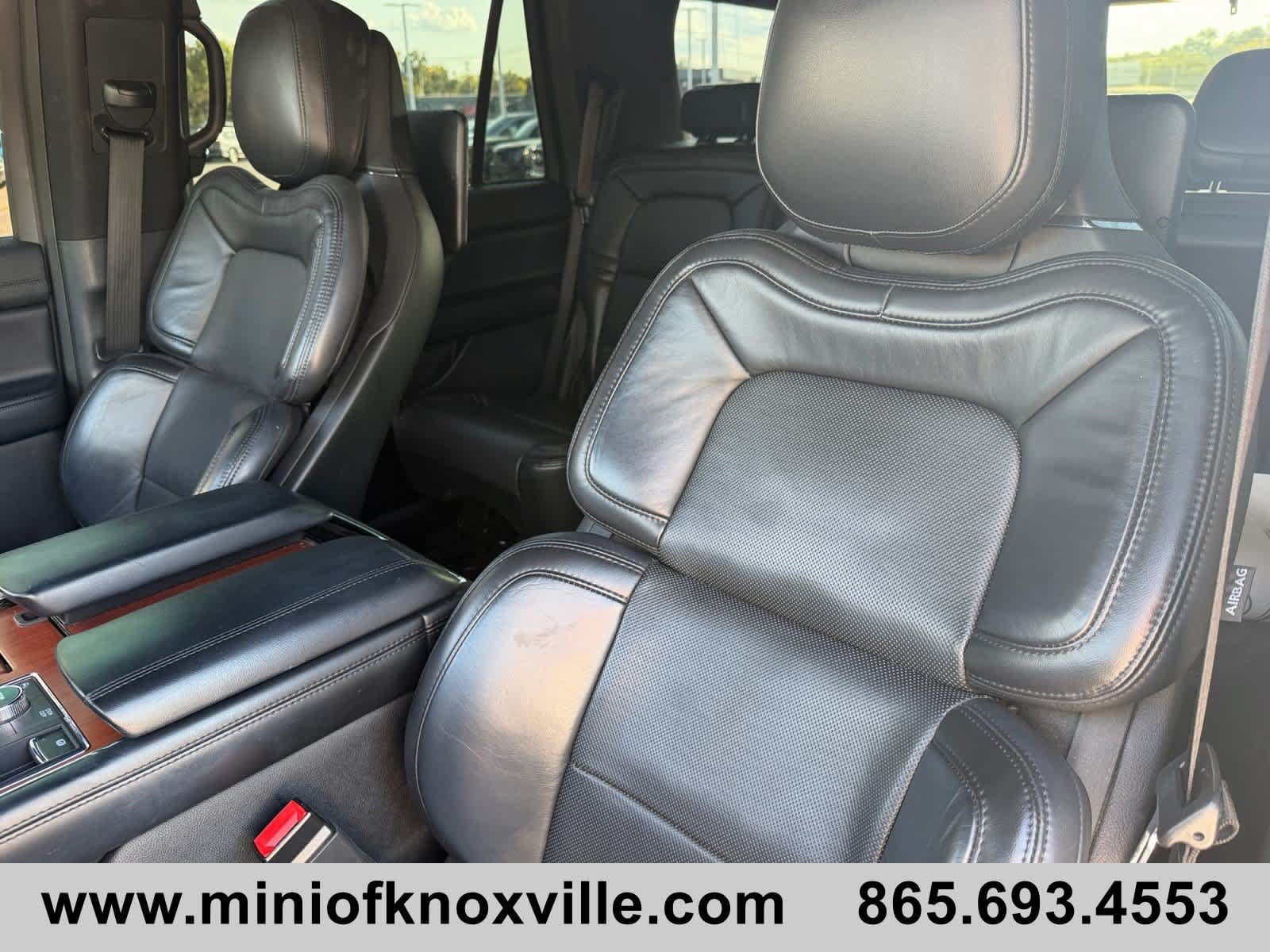 Used 2020 Lincoln Navigator Reserve w/ Equipment Group 208A Reserve AWD/4WD image 15