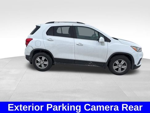 Used 2018 Chevrolet Trax LT w/ LT Convenience Package image 7