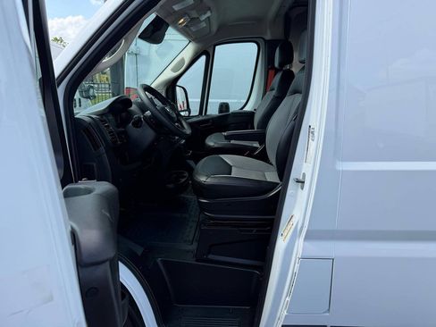 Used 2023 RAM ProMaster 3500 w/ Lane Management Group FWD image 14