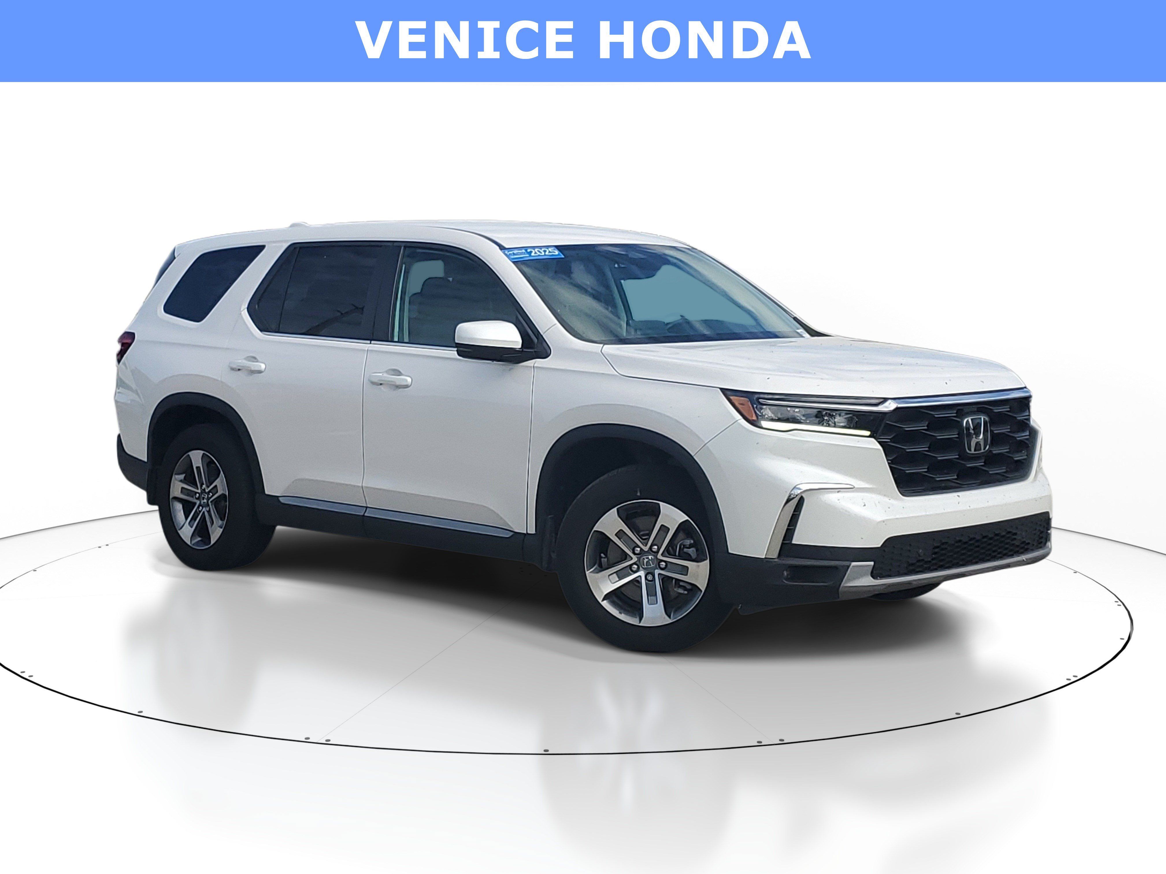 Used 2025 Honda Pilot EX-L image 1