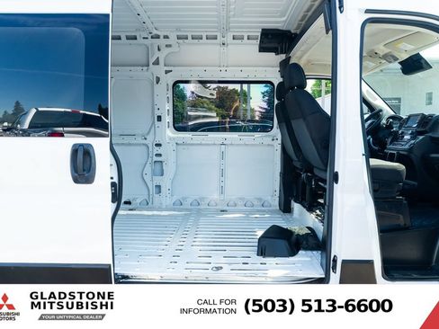 Used 2023 RAM ProMaster 3500 FWD image 9