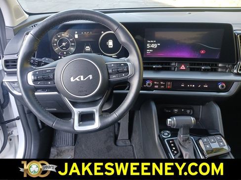 Used 2025 Kia Sportage SX image 14