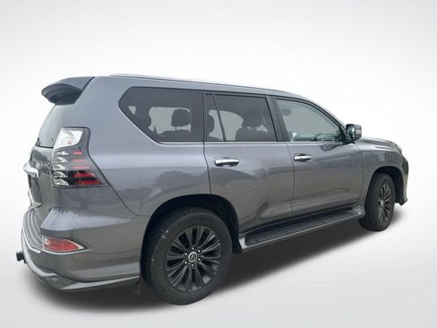 Used 2023 Lexus GX 460 Premium w/ Accessory Package AWD/4WD image 29
