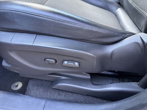 Used 2020 Buick Encore Preferred AWD/4WD image 12
