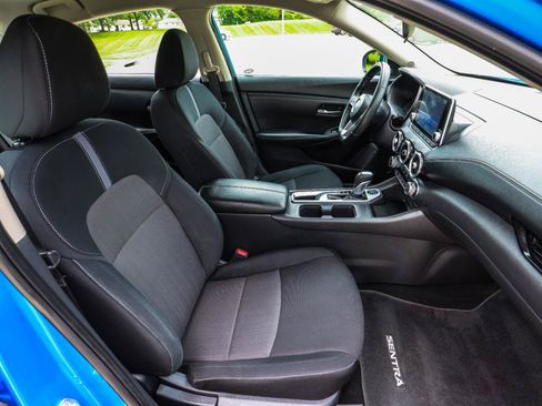 Used 2022 Nissan Sentra SV w/ Trunk Package FWD image 38