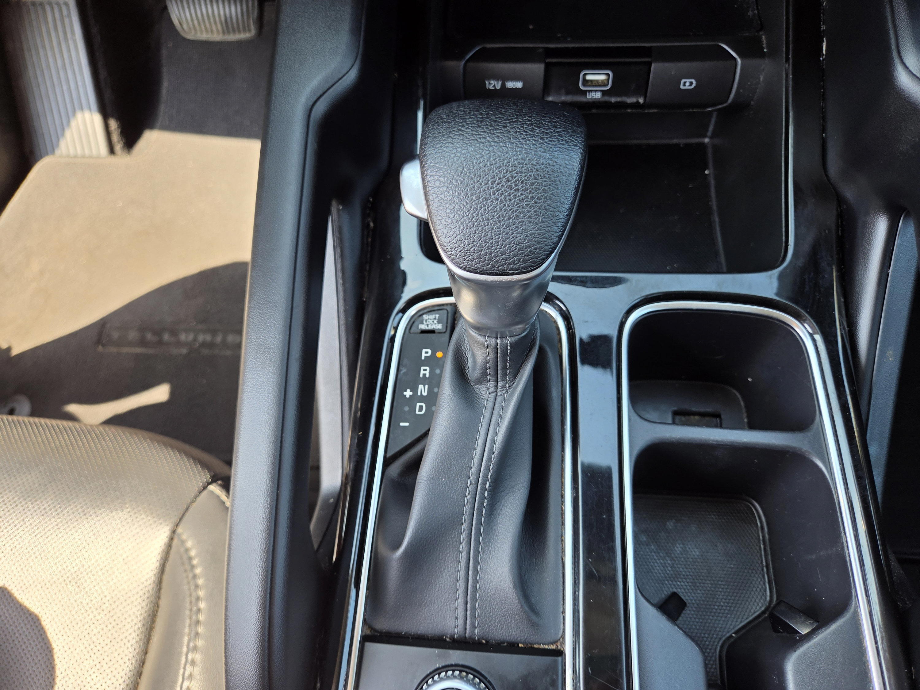 Used 2020 Kia Telluride LX FWD image 15