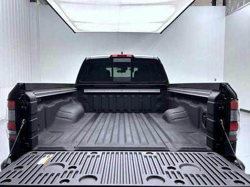 New 2026 Nissan Frontier SV w/ SV Convenience Package image 9