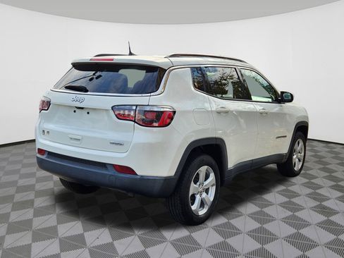 Used 2019 Jeep Compass Latitude w/ Popular Equipment Group image 4