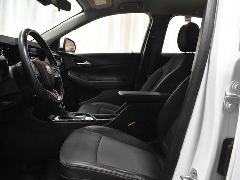 Used 2024 Buick Encore GX Preferred FWD image 8
