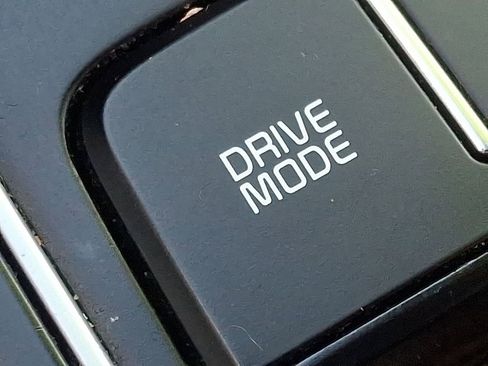 Certified 2020 Kia Sorento LX image 23