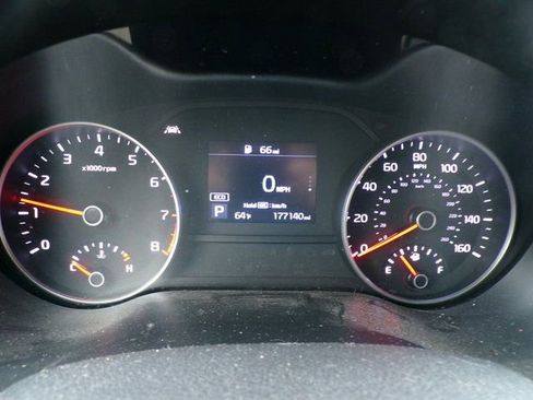 Used 2020 Kia Sportage LX image 14