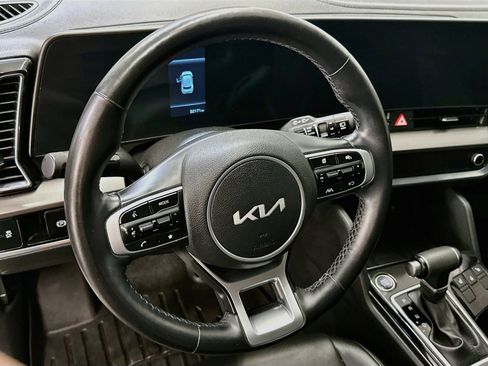 Used 2023 Kia Sportage EX AWD/4WD image 18