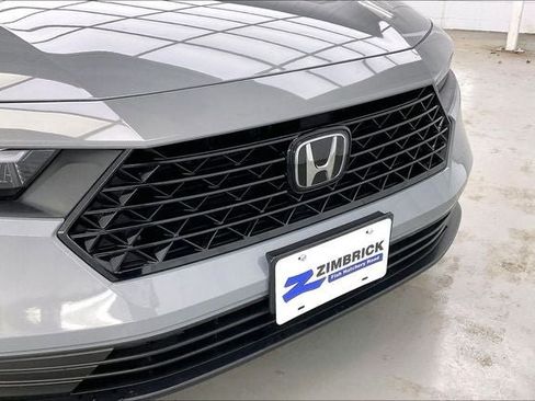 Used 2024 Honda Accord Sport image 31