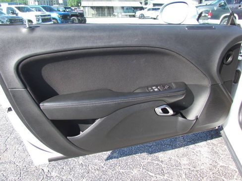 Used 2018 Dodge Challenger R/T RWD image 11