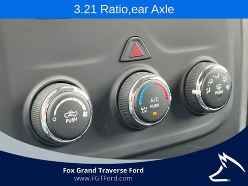 Used 2024 RAM 1500 Classic SLT AWD/4WD image 22