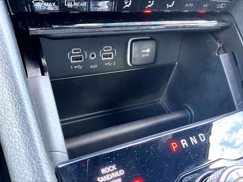 Used 2024 Jeep Grand Cherokee Limited 4xe image 27