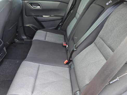 Used 2026 Nissan Rogue SV FWD image 13