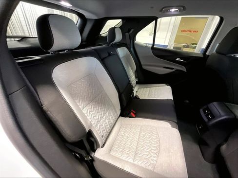 Used 2024 Chevrolet Equinox LT AWD/4WD image 16