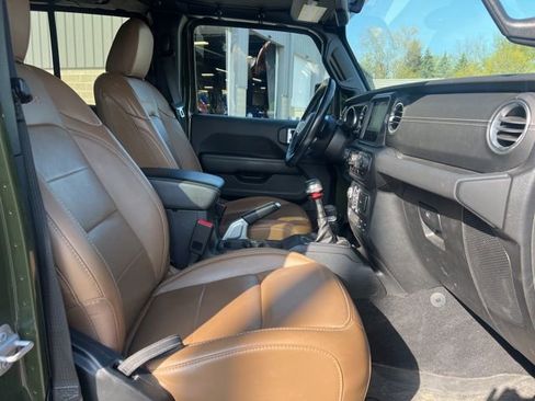 Used 2021 Jeep Wrangler Unlimited Sahara AWD/4WD image 11