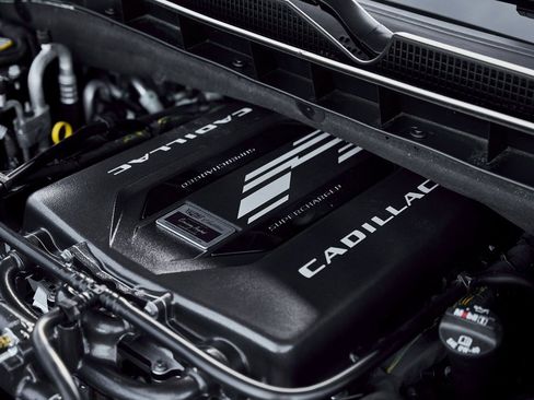 Used 2026 Cadillac Escalade ESV V image 18