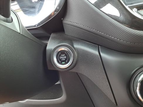 Used 2022 Chevrolet TrailBlazer LT w/ Convenience Package image 35