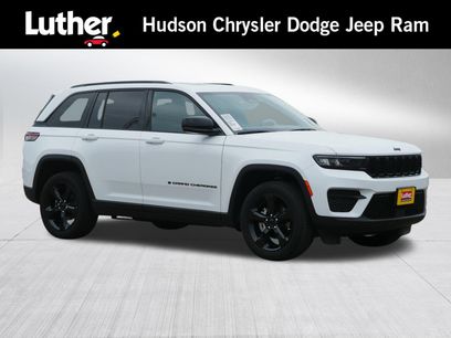 Used 2023 Jeep Grand Cherokee Altitude