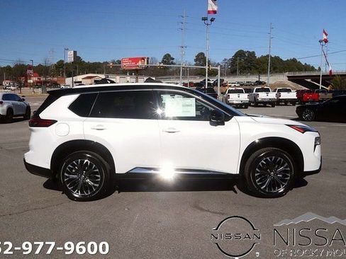 New 2026 Nissan Rogue Platinum w/ Platinum Premium Package AWD/4WD image 4