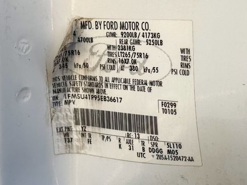 Used 2005 Ford Excursion XLT image 20