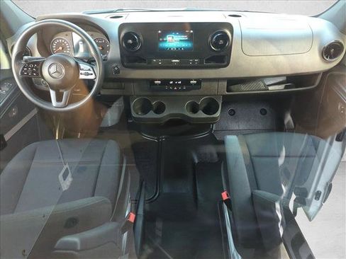 Used 2023 Mercedes-Benz Sprinter 2500 image 17